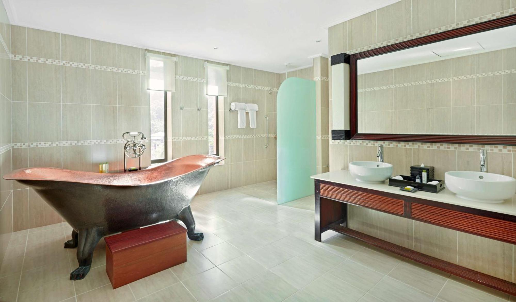 Doubletree By Hilton Seychelles Allamanda Resort & Spa Takamaka Exteriér fotografie