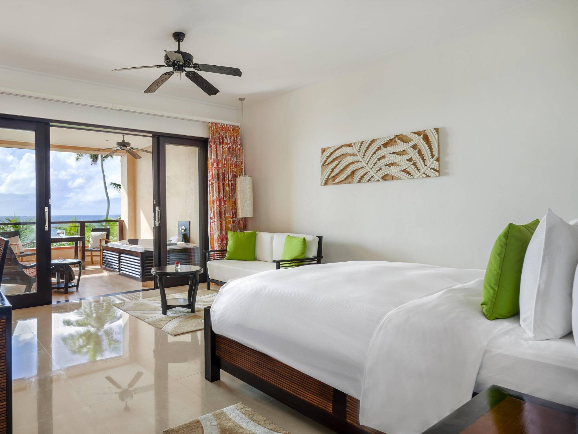 Doubletree By Hilton Seychelles Allamanda Resort & Spa Takamaka Exteriér fotografie